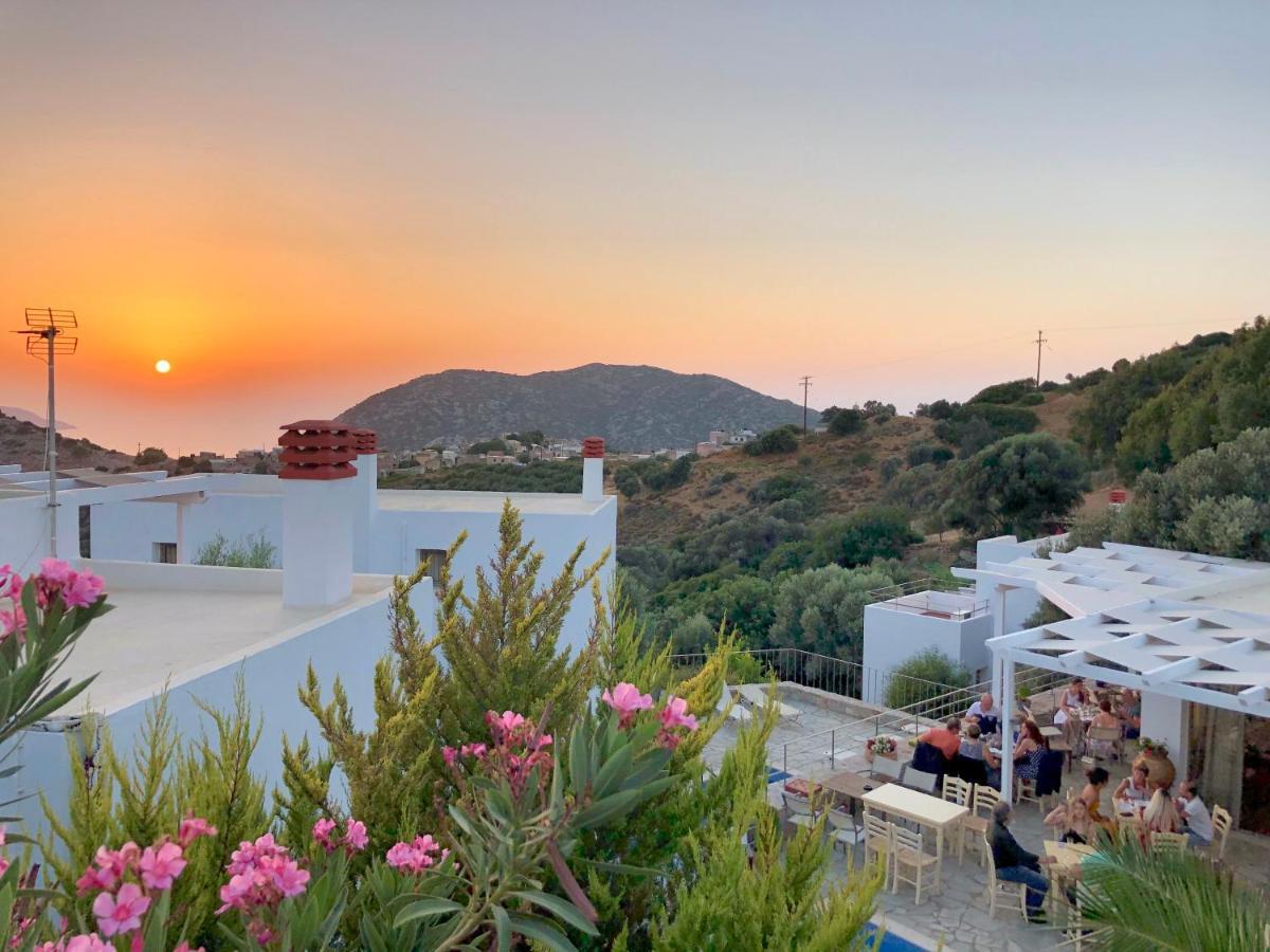 Mourtzanakis Residence - Traditional Eco Hotel In Achlada Экстерьер фото