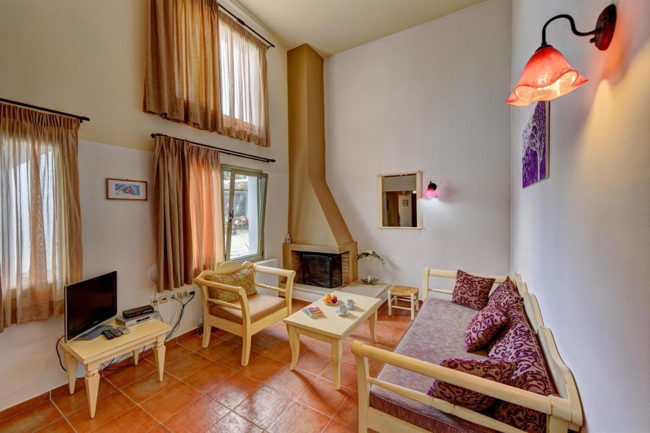Mourtzanakis Residence - Traditional Eco Hotel In Achlada Экстерьер фото