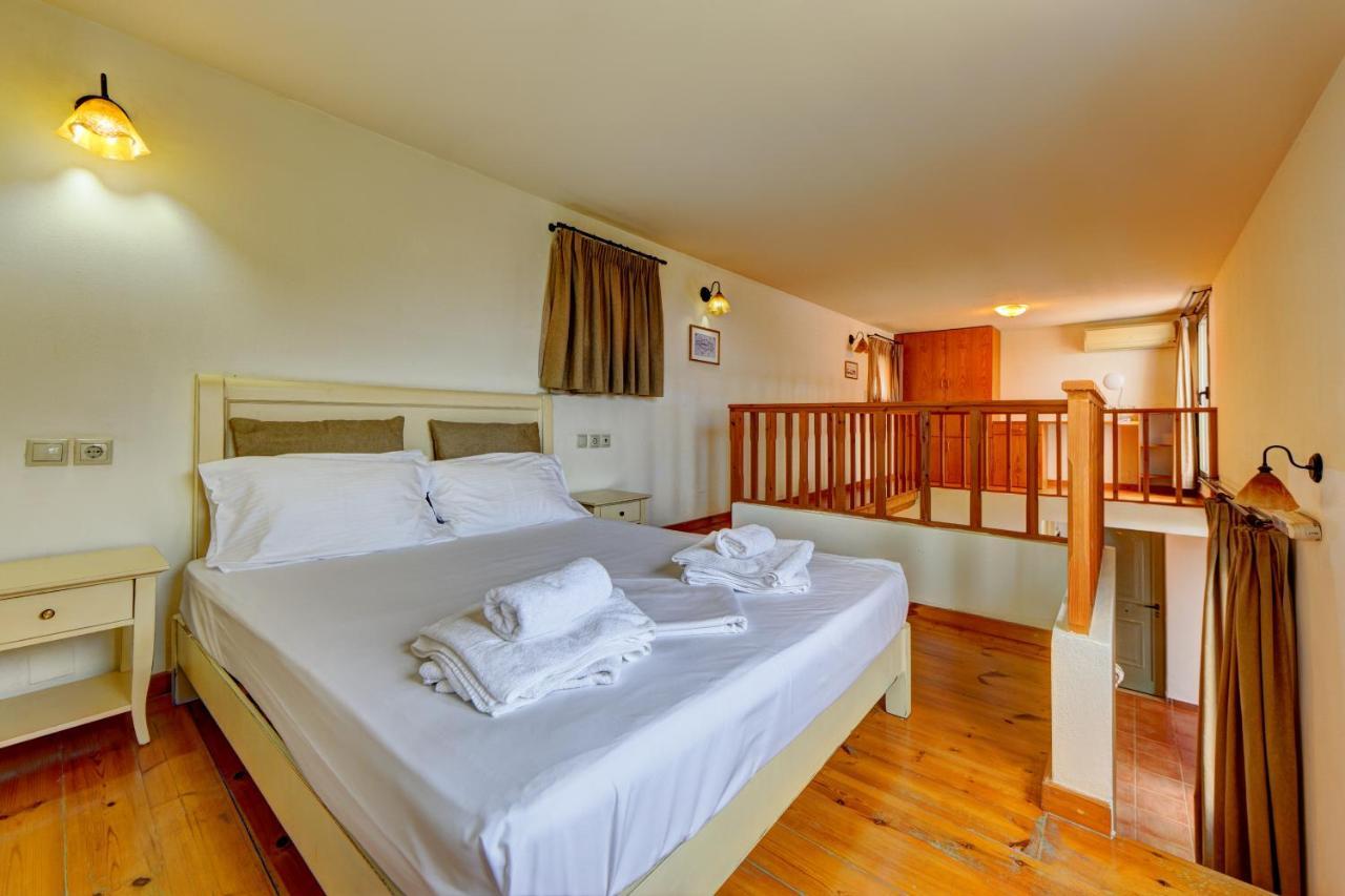 Mourtzanakis Residence - Traditional Eco Hotel In Achlada Экстерьер фото